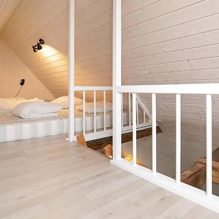 12 Person In Vestervig-by Traum Vestervig