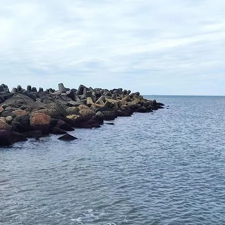 12 Person In Vestervig-by Traum *