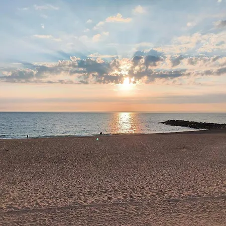 12 Person In Vestervig-by Traum *